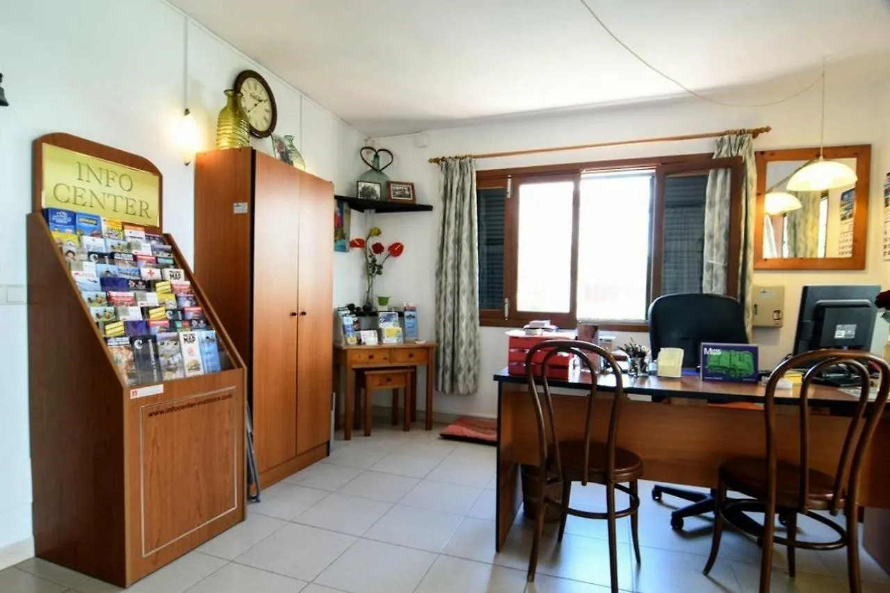 Hostal La Ceiba Cala d'Or  Spain